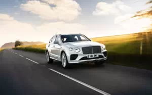Bentley Bentayga Hybrid First Edition (Ghost White) UK-spec car wallpapers 4K Ultra HD
