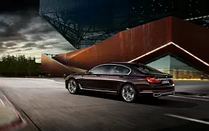BMW M760Li xDrive V12 Excellence car wallpapers 4K Ultra HD