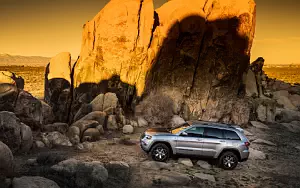 Jeep Grand Cherokee Trailhawk car wallpapers 4K Ultra HD