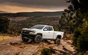 Off Road 4x4 car Chevrolet Colorado ZR2 Extended Cab Duramax Diesel wallpapers 4K Ultra HD