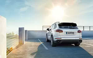 Porsche Cayenne S E-Hybrid car wallpapers 4K Ultra HD
