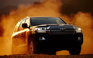 Off Road 4x4 car Toyota Land Cruiser 200 wallpapers 4K Ultra HD